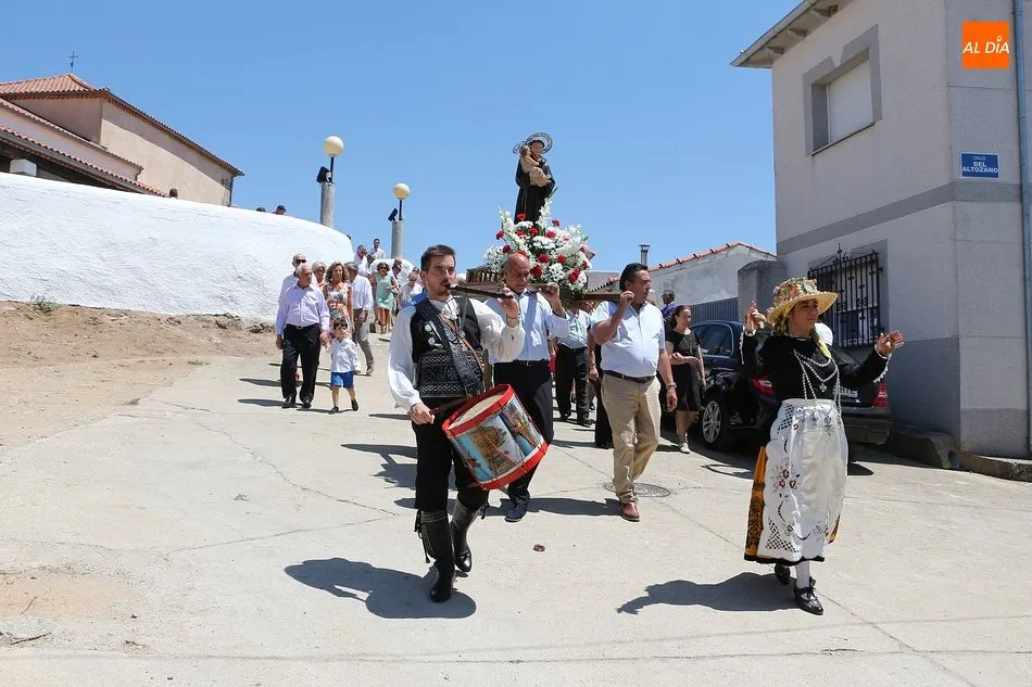 Foto 10 - Frades de la Sierra festeja a San Antonio