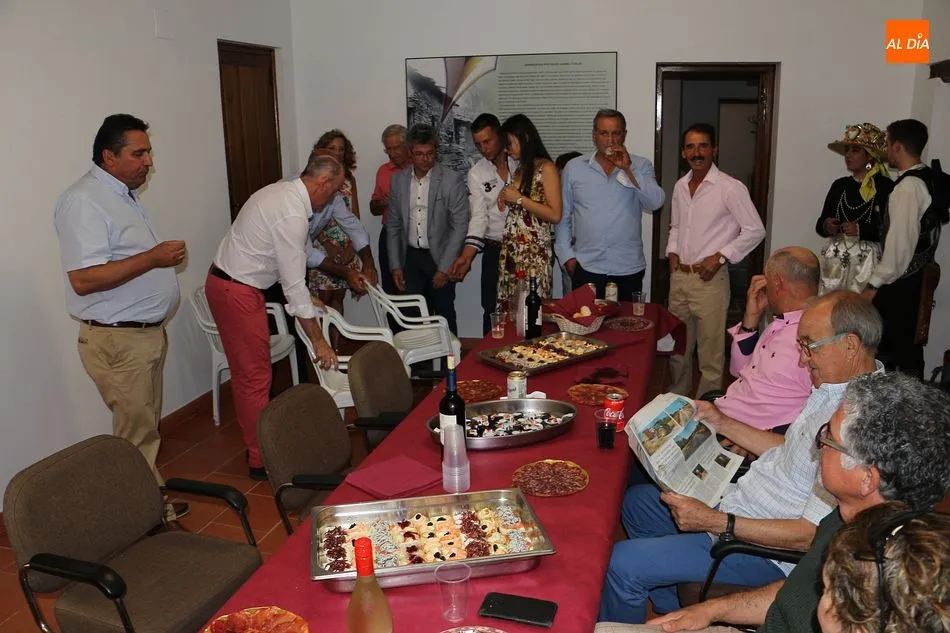 Foto 4 - Frades de la Sierra festeja a San Antonio