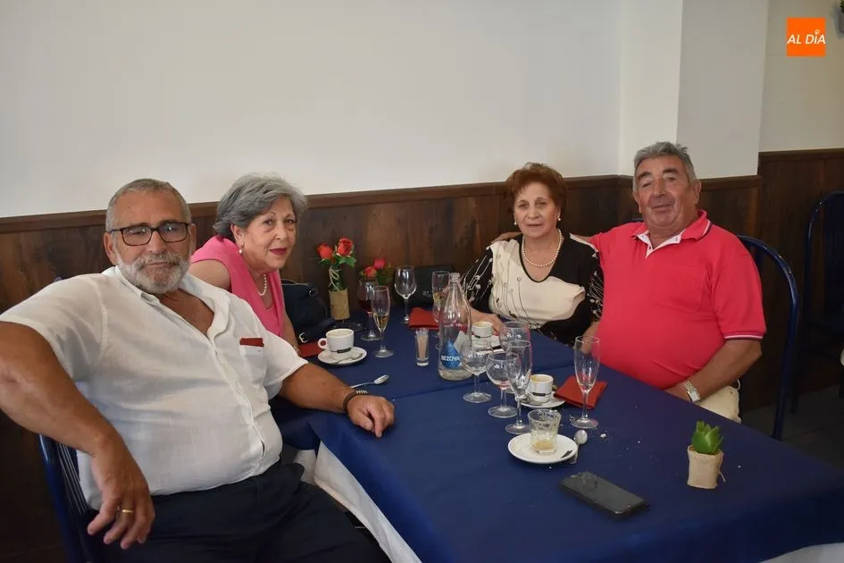 Foto 3 - Cuatro matrimonios celebran su amor medio siglo despu&eacute;s