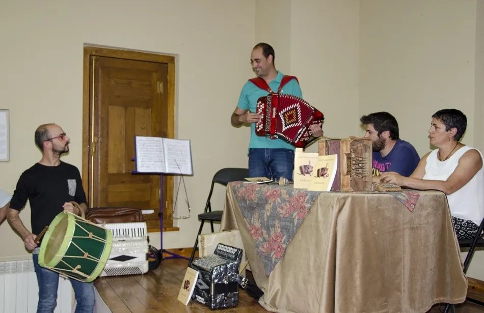 Foto 4 - Ra&uacute;l D&iacute;az de Dios lleva sus &lsquo;Sones Tradicionales&rsquo; hasta Candelario