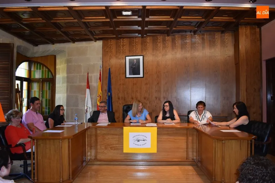 Foto 2 - Puesta de largo de la asociaci&oacute;n &lsquo;El Arapil de Amatos&rsquo;
