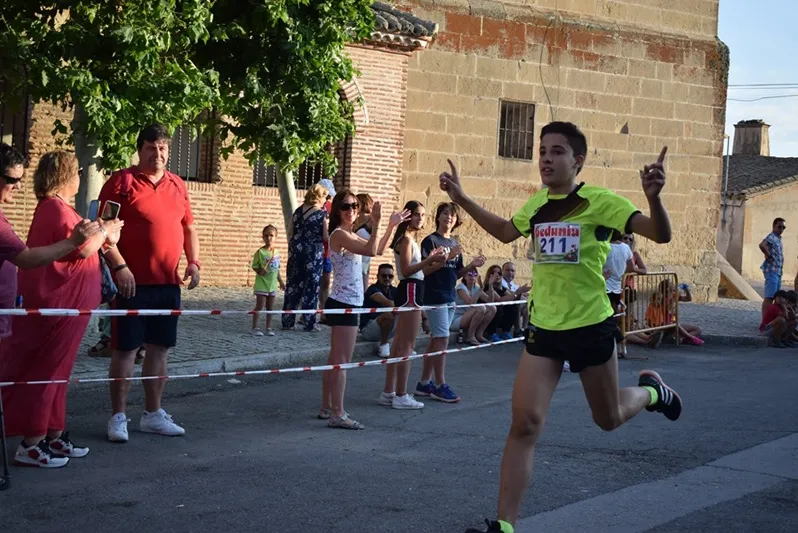 Foto 7 - Antonio San Mat&iacute;as y Ver&oacute;nica S&aacute;nchez se llevan la XII Carrera Popular de Villar de Gallimazo