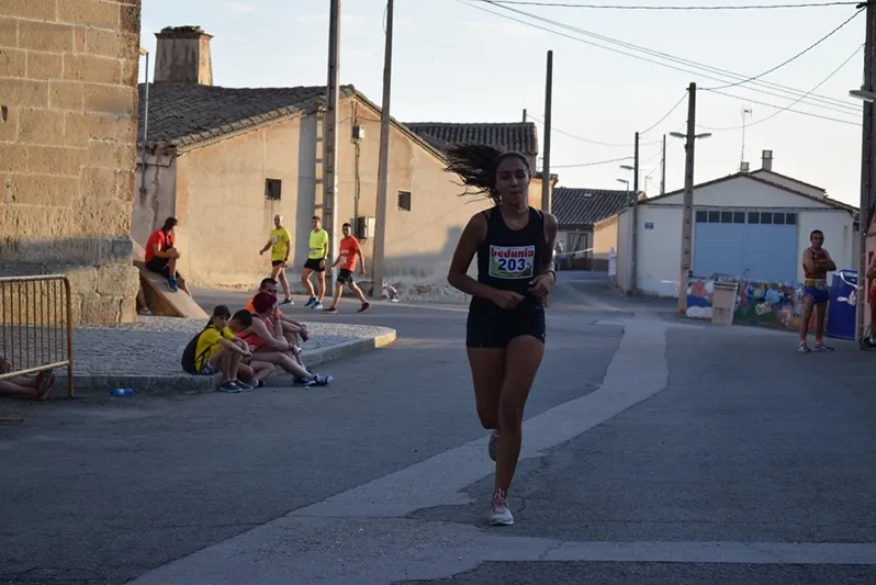 Foto 6 - Antonio San Mat&iacute;as y Ver&oacute;nica S&aacute;nchez se llevan la XII Carrera Popular de Villar de Gallimazo