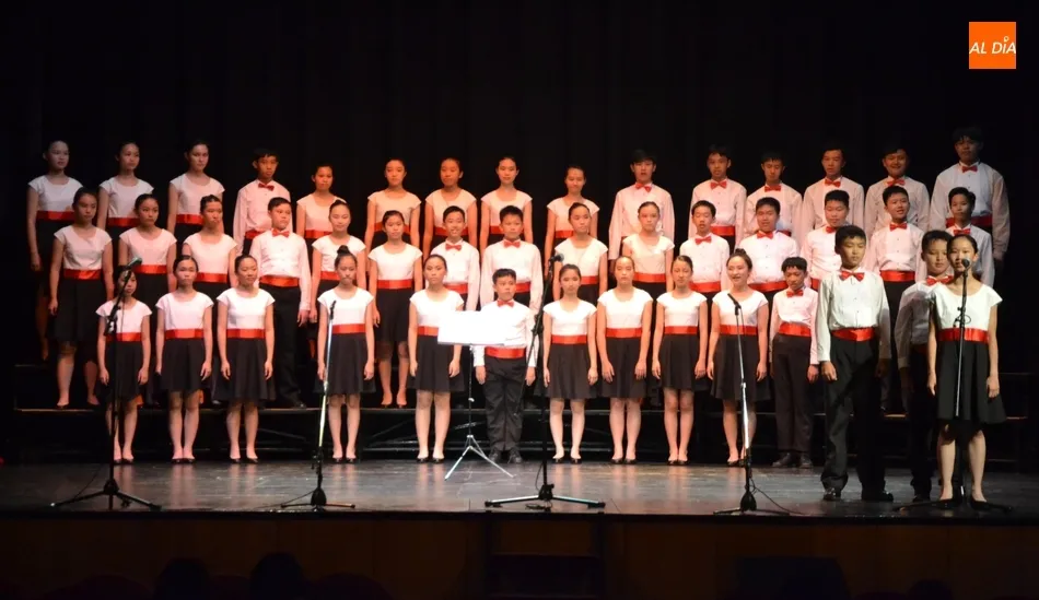 Foto 7 - El Yip&rsquo;s Children Choir de Hong Kong vuelve a conquistar a los mirobrigenses  