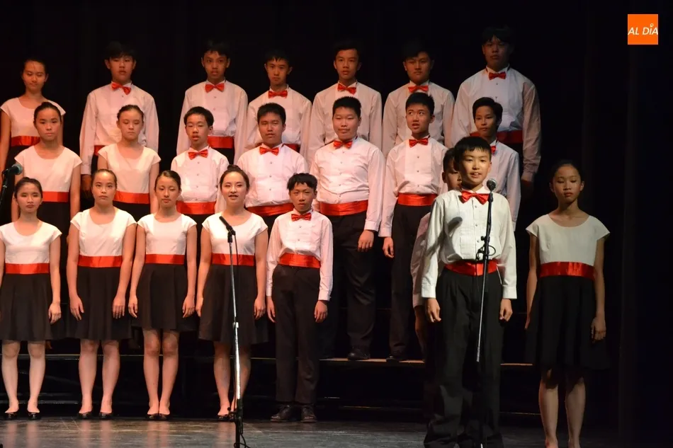 Foto 9 - El Yip&rsquo;s Children Choir de Hong Kong vuelve a conquistar a los mirobrigenses  