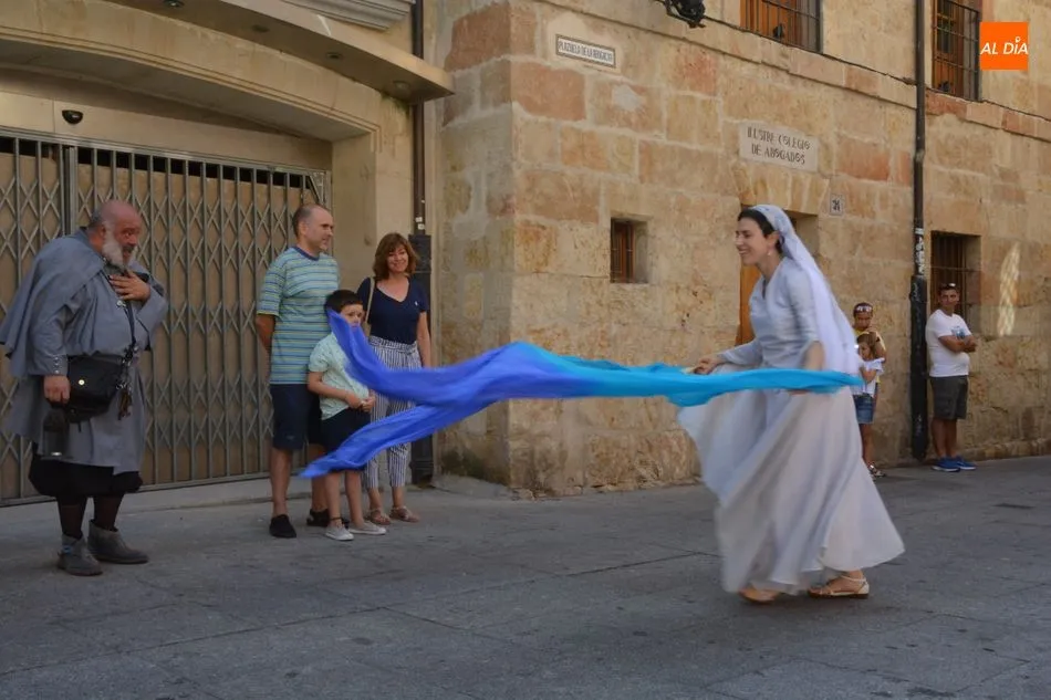 Foto 4 - La ruta teatralizada &lsquo;Del Clavero al sereno&rsquo; descubre a los turistas los entresijos y las...