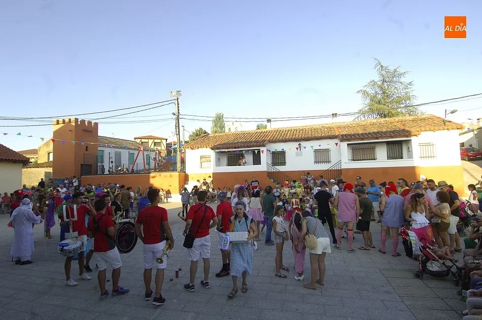 Foto 11 - Ni&ntilde;os y j&oacute;venes comandan la fiesta de disfraces de Agallas  
