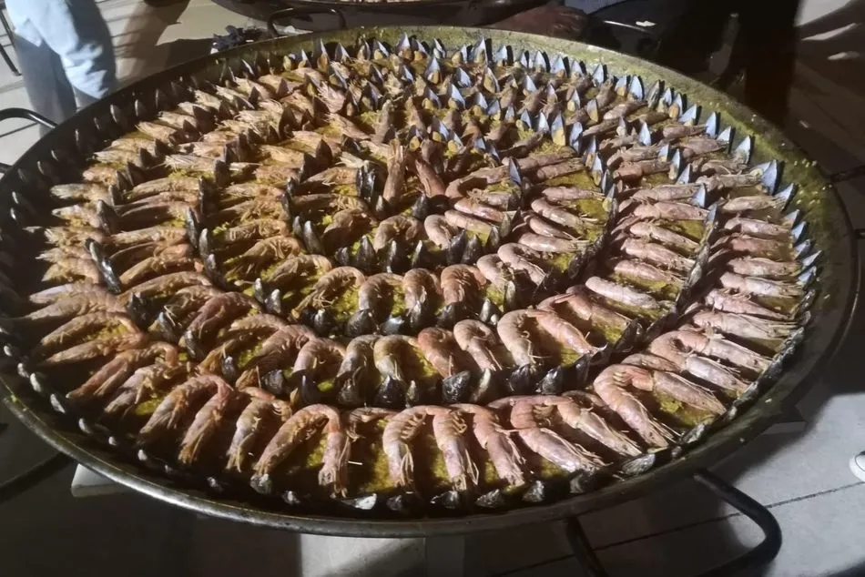 Foto 2 - En La V&iacute;dola dicen adi&oacute;s a las fiestas con una cena popular  