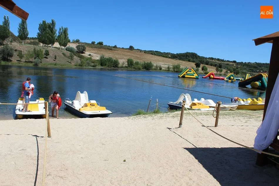 Foto 6 - Albufeira do Azibo, una de las m&aacute;s galardonadas playas fluviales de Portugal  