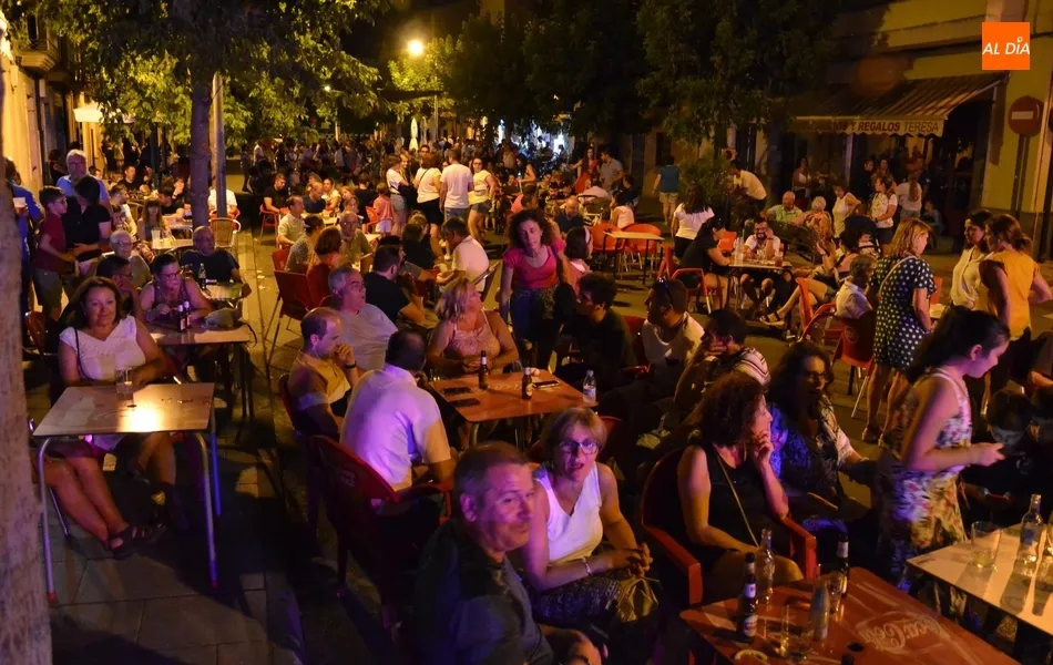 El Martes Chico renueva los actos de su víspera con muy buen ambiente  