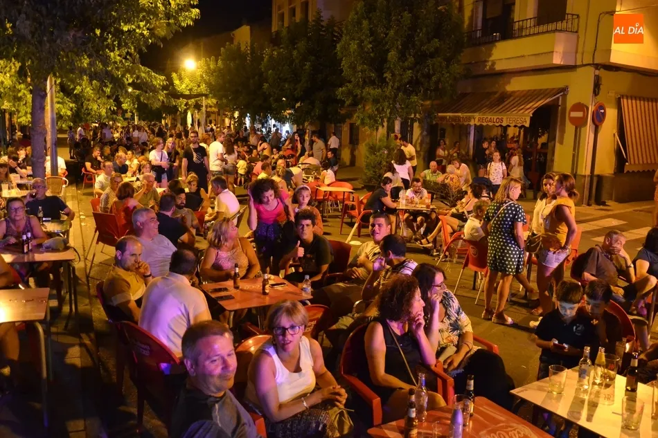 Foto 5 - El Martes Chico renueva los actos de su v&iacute;spera con muy buen ambiente  