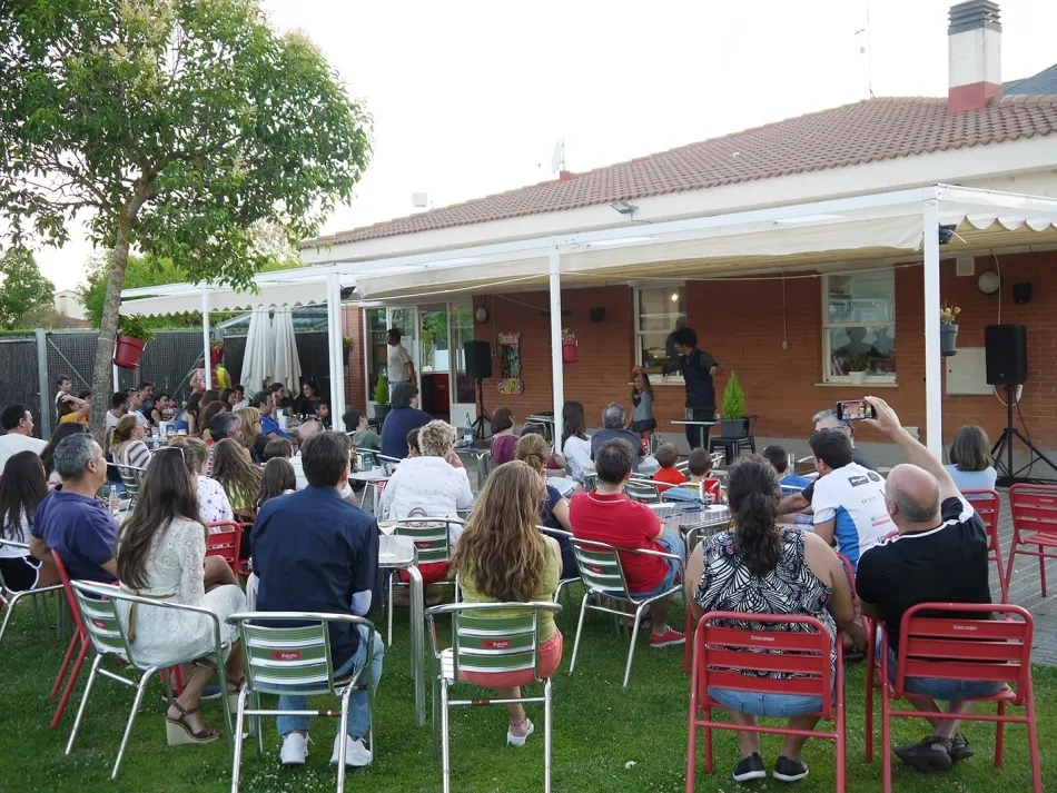 Foto 2 - Miguel de Lucas abre el Festival de Magia que seguir&aacute; en Carbajosa hasta el domingo
