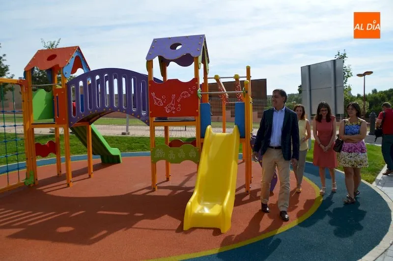Foto 2 - El barrio de Huerta Otea contar&aacute; con una gran plaza dotada de espacios de ocio para toda la familia