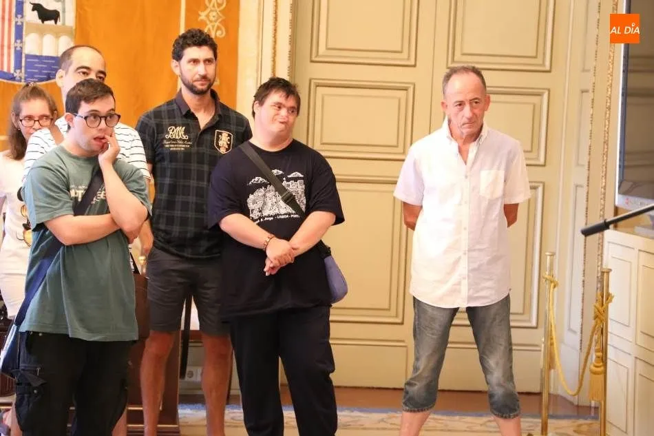 Foto 2 - &nbsp;M&aacute;s de 20 j&oacute;venes participan en las semicolonias urbanas para personas con discapacidad...