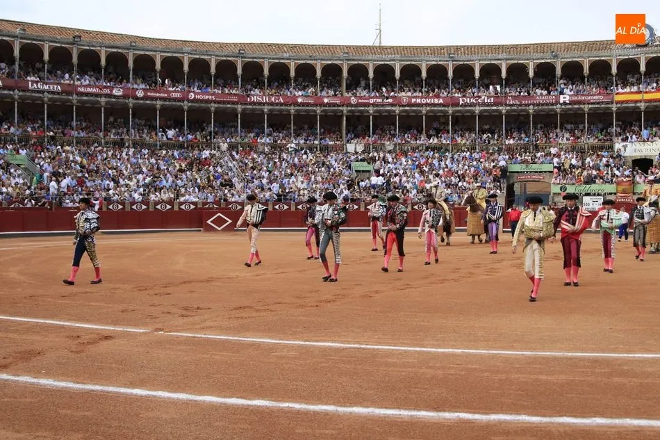 Paseíllo de los torreros en la Glorieta de Salamanca / Archivo