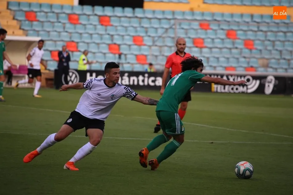 Foto 5 - Un buen Salamanca UDS cae a manos del Real Oviedo (0-1)