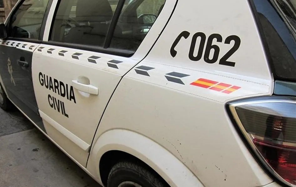 Un hombre mata a su hijo adolescente, hiere de gravedad a su mujer y se suicida en Teruel  