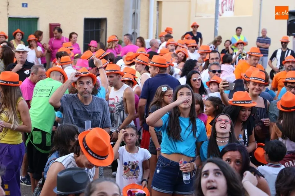 Foto 9 - Do&ntilde;inos inicia las fiestas de Santo Domingo con el mejor ambiente