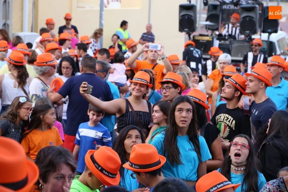 Foto 3 - Do&ntilde;inos inicia las fiestas de Santo Domingo con el mejor ambiente