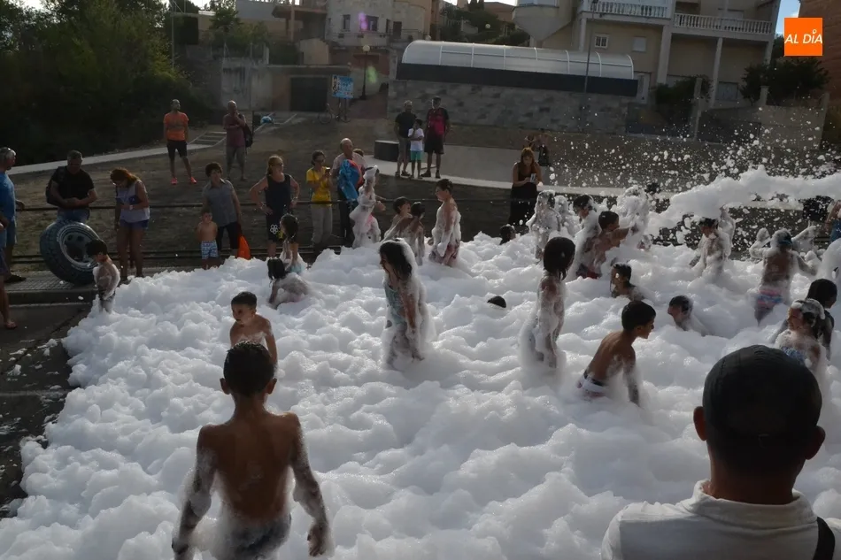 Foto 8 - Los ni&ntilde;os disfrutan de un complet&iacute;simo d&iacute;a de fiesta en el entorno del r&iacute;o  