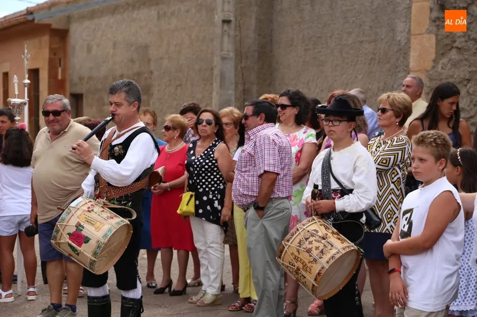 Foto 5 - Los bailes charros del grupo San Marcos realzan la fiesta de Santo Domingo en Do&ntilde;inos de Salamanca
