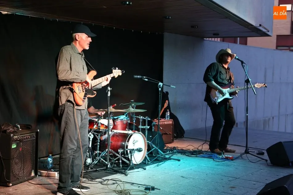 Foto 4 - Maho Blues Band brilla en el tercer concierto de &lsquo;Verano se escribe con Blues&rsquo;