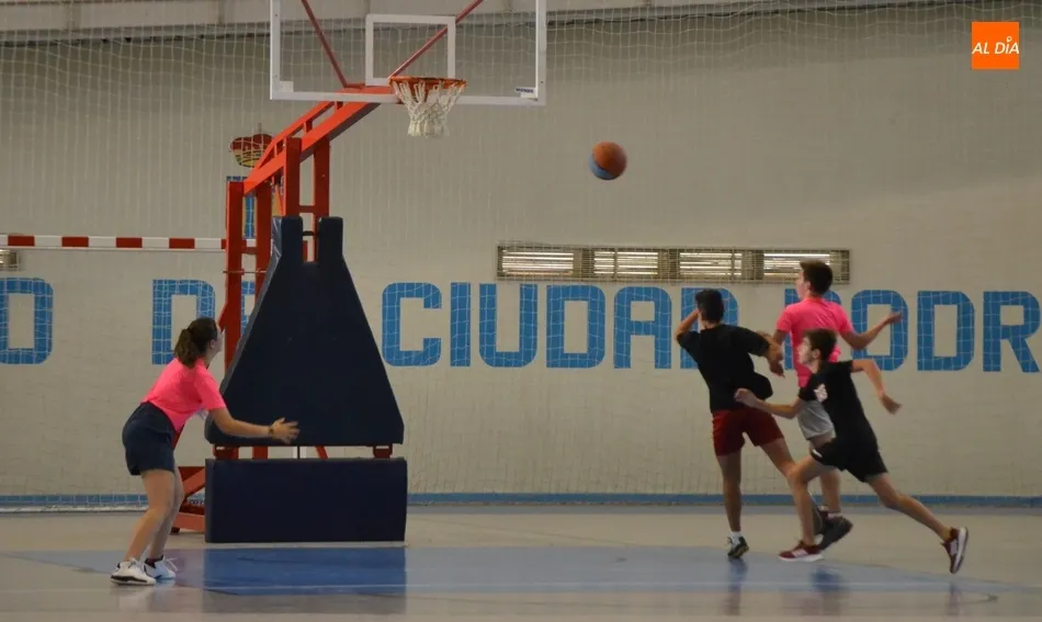 Foto 9 - Bal&oacute;n al aire en el nuevo Torneo de Basket 3x3 con muchos m&aacute;s participantes de los esperados  