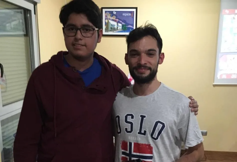 Foto 10 - Medio centenar de j&oacute;venes disfrutan de una noche de juegos en el Espacio i  