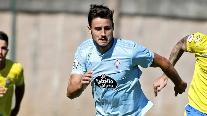 Álex Serrano, con el filial del Celta