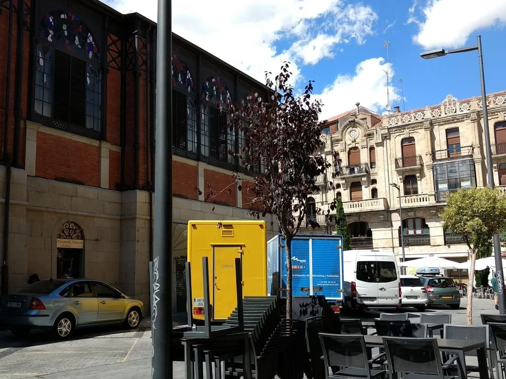 Foto 8 - Proponen&nbsp;culminar las actuaciones en el Mercado Central con una mejora de su entorno urbano  