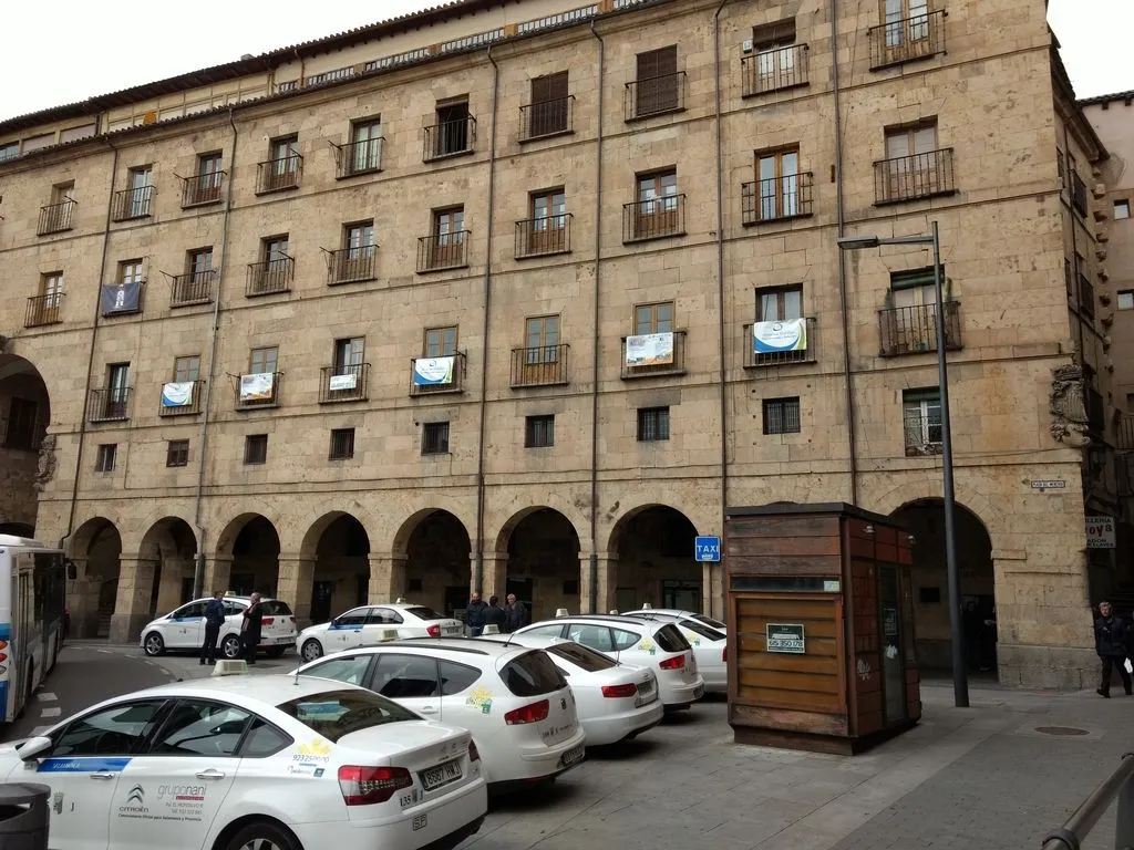 Foto 2 - Proponen&nbsp;culminar las actuaciones en el Mercado Central con una mejora de su entorno urbano  