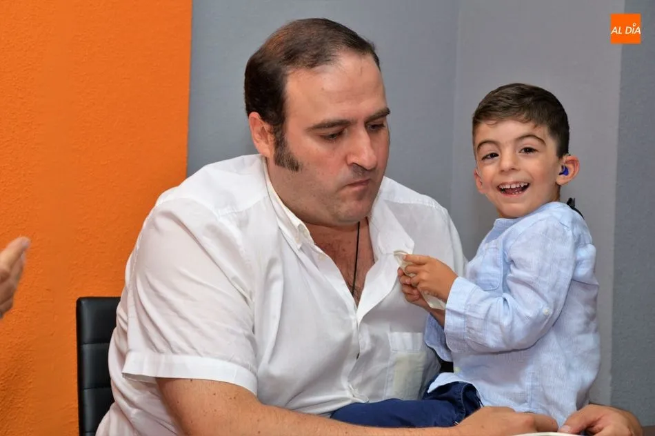 Foto 3 - Pedro, la sonrisa de un ni&ntilde;o con S&iacute;ndrome de Cornelia de Lange  