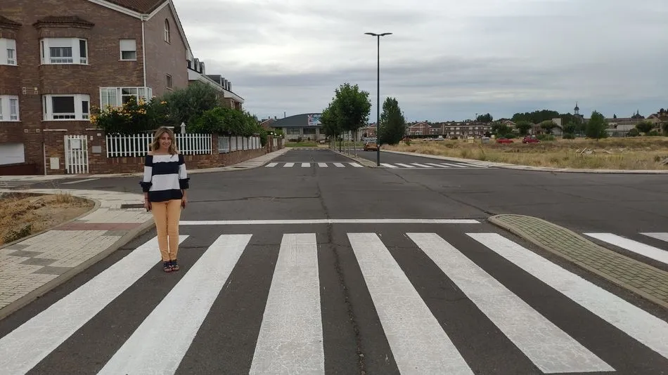 La concejala Marta Labrador muestra algunas de las mejoras realizadas