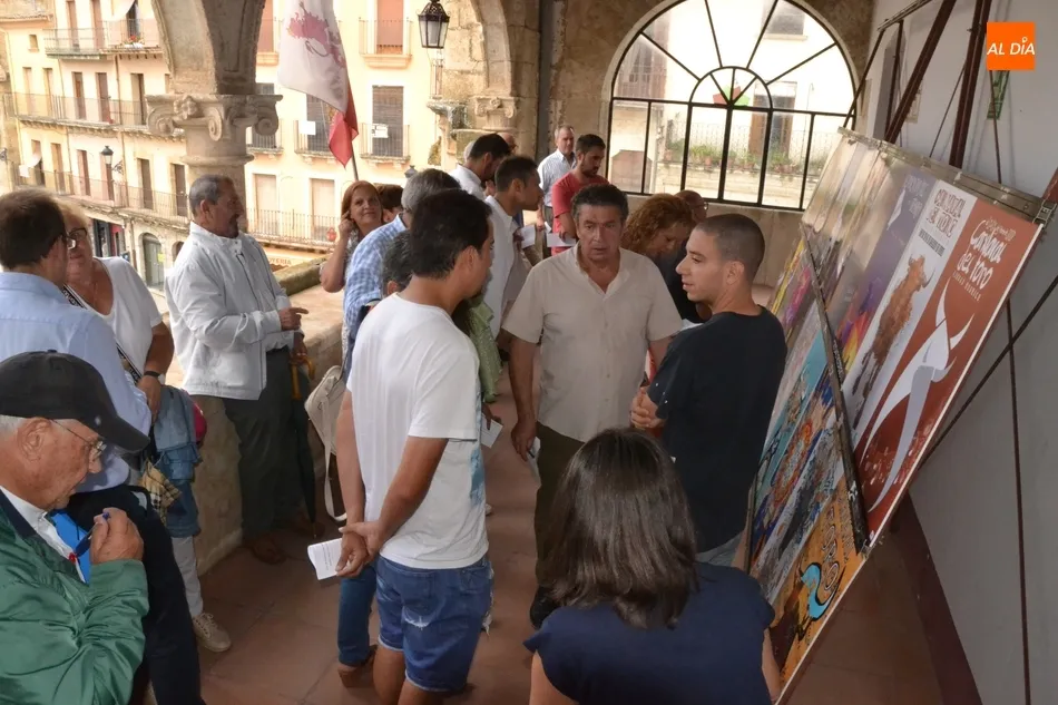 Foto 10 - Elegidos los carteles finalistas para anunciar el Carnaval 2020  