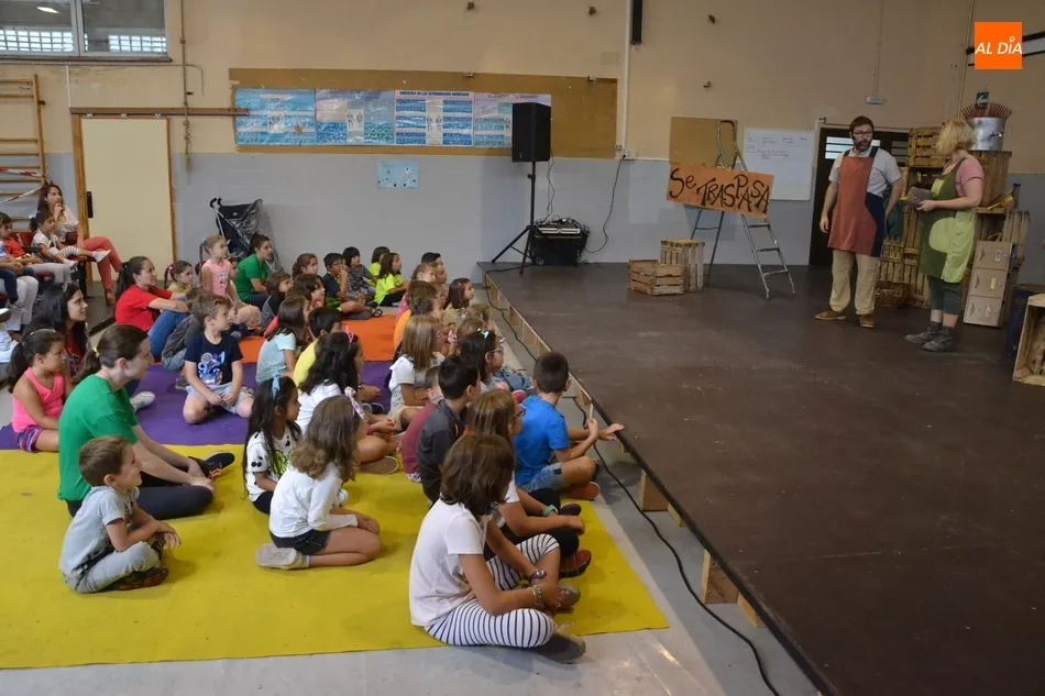 Foto 5 - Una Glorieta Emocionante finaliza a cubierto en la Sala Esmark debido a la lluvia  
