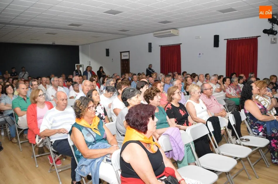 Foto 4 - Competiciones y copla animan la jornada festiva en Castellanos de Moriscos