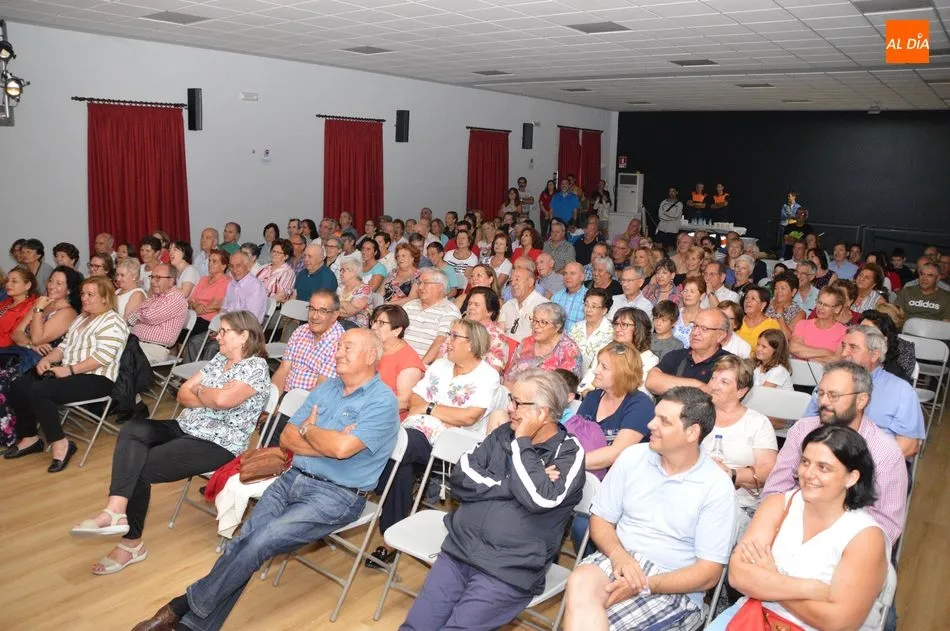Foto 2 - Competiciones y copla animan la jornada festiva en Castellanos de Moriscos
