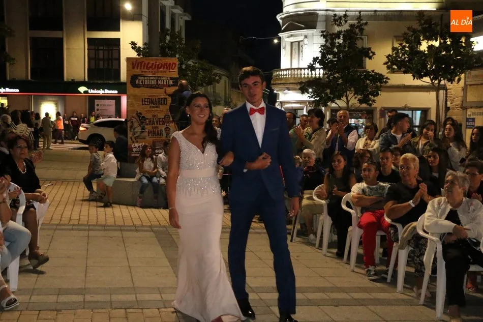 Foto 2 - Vitigudino se viste de gala para recibir a la Corte de Honor y al pregonero de sus Ferias y fiestas ...