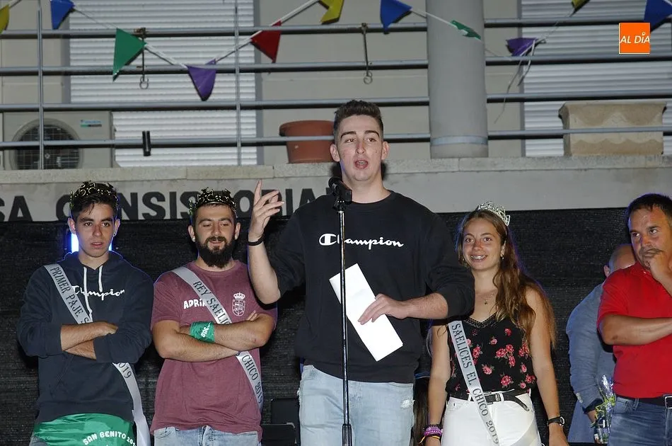 Foto 8 - Adri&aacute;n S&aacute;nchez y Laia Casta&ntilde;o, elegidos Rey y Reina de las fiestas de Saelices  