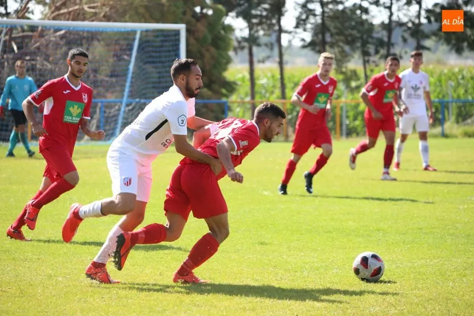 Foto 11 - El Santa Marta no tiene piedad y arrolla al Navega (4-0)