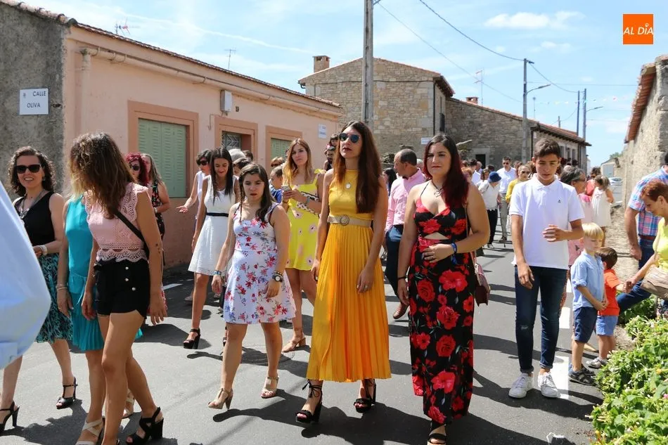 Foto 11 - La Zarza de Pumareda arropa a San Lorenzo con los bailes&nbsp;de La Zarzalera  