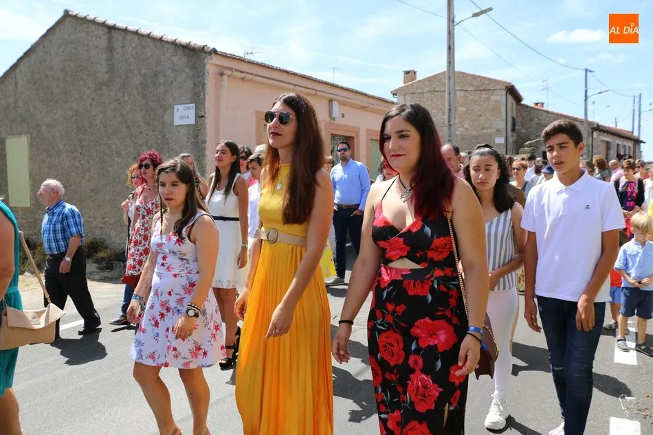 Foto 2 - La Zarza de Pumareda arropa a San Lorenzo con los bailes&nbsp;de La Zarzalera  