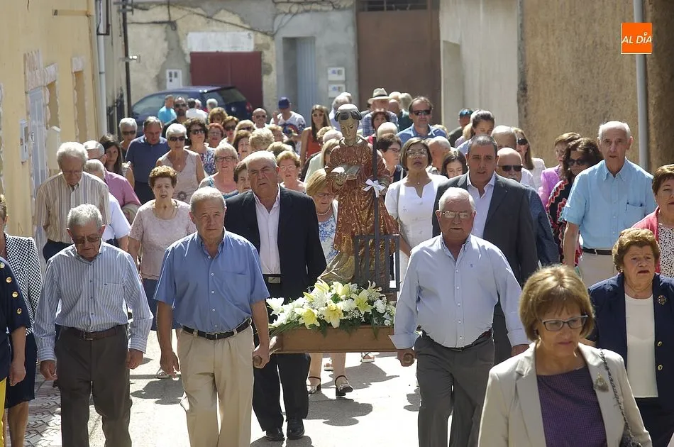 San Lorenzo recorriendo las calles de la localidad | Fotos Adrián Martín