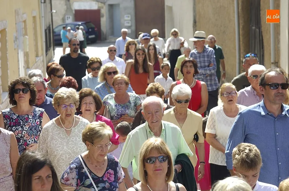 Foto 4 - El Bod&oacute;n abre un largo s&aacute;bado procesionando a San Lorenzo  