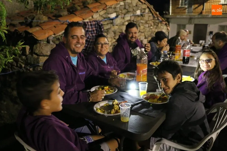 Foto 5 - Paellada en Fuentes de Masueco para aguantar la verbena hasta la madrugada  