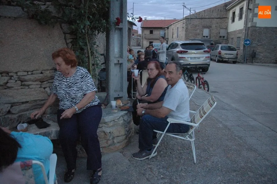 Foto 7 - En Almendra retoman fuerzas con una merienda popular a base de carrilleras ib&eacute;ricas  