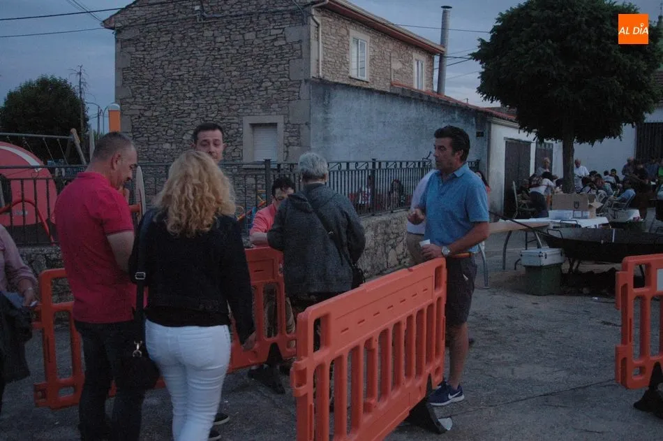Foto 3 - En Almendra retoman fuerzas con una merienda popular a base de carrilleras ib&eacute;ricas  