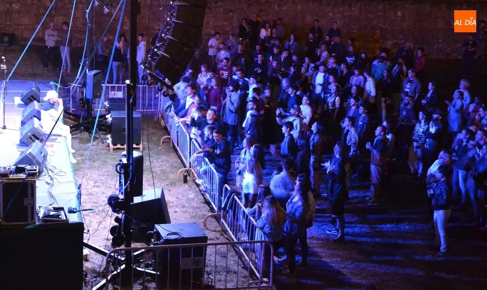 Foto 9 - La lluvia estropea el final del Farinato Sound Fest tras una velada con bastante p&uacute;blico  