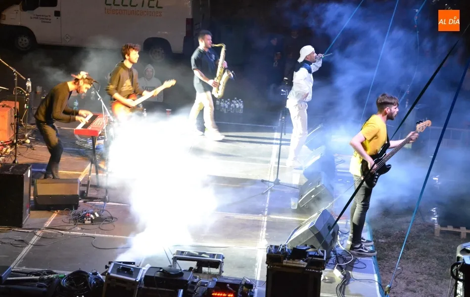 Foto 8 - La lluvia estropea el final del Farinato Sound Fest tras una velada con bastante p&uacute;blico  