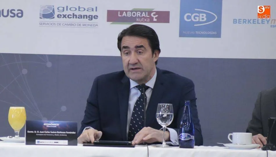 El consejero de Fomento y Medio Ambiente, Juan Carlos Suárez-Quiñones